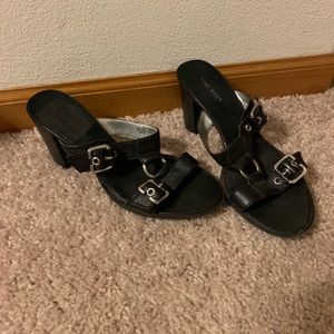 Nine West black sandals with buckles